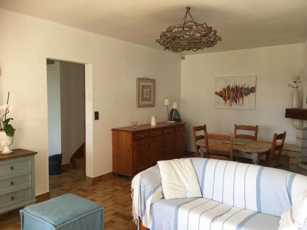 Vila Le Petit Givry Celles  Exteriér fotografie